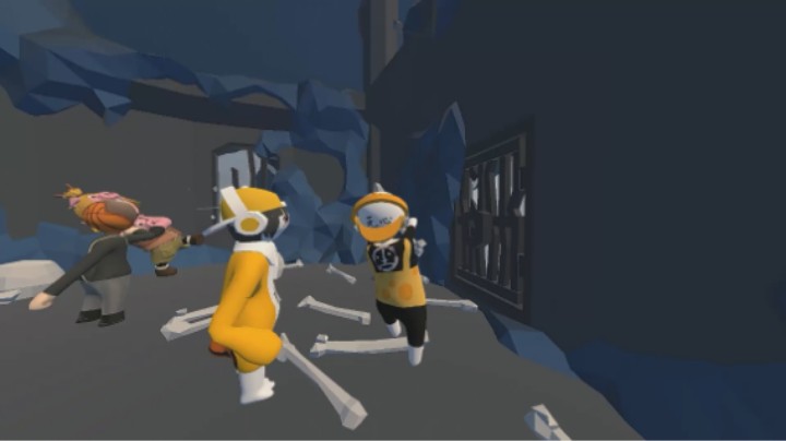 四人小队闯异世