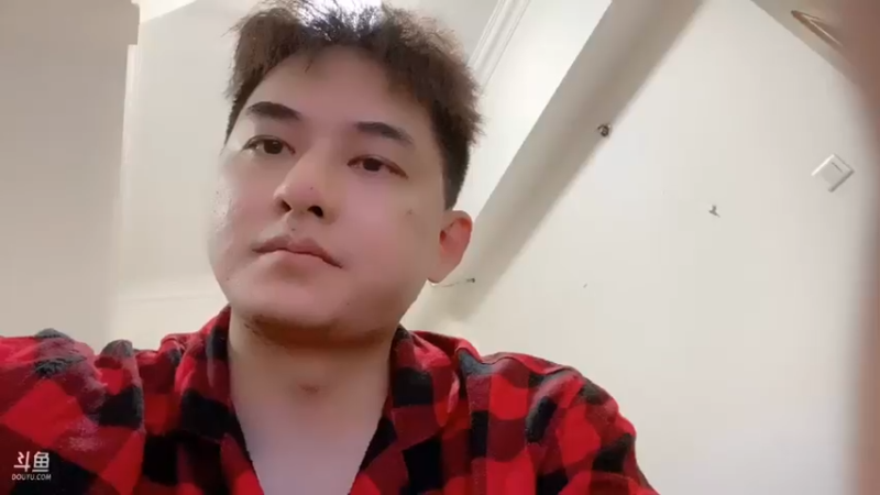 【2021-08-21 23点场】草莓：草莓：被嫂子赶出家门的第一天