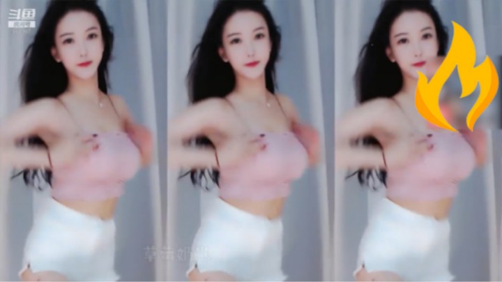 南妹儿呀性感热舞中，来看跳舞啦！~