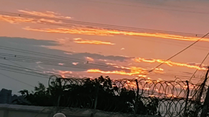 与朋友一起