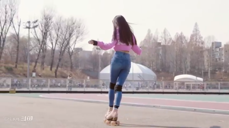P6_I could do this all day- Roller skating