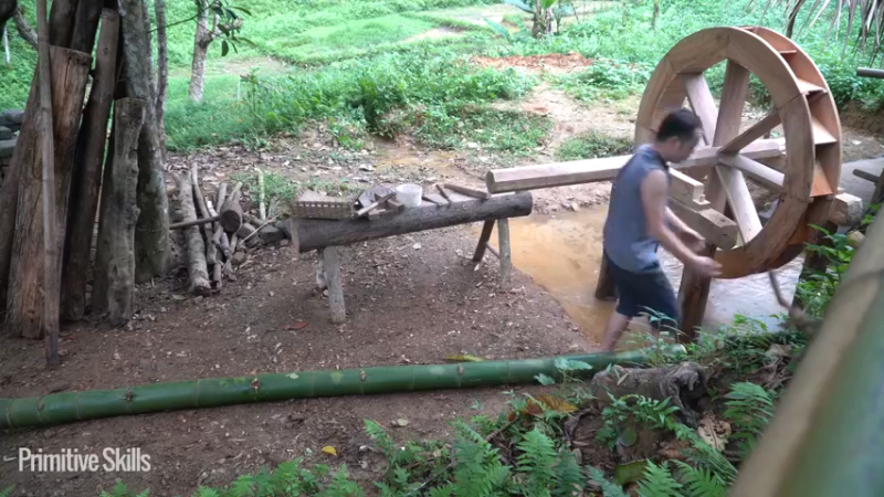 第三季S19大水车试用12【真人我的世界-空手发展-单人炼铁】投个币吧