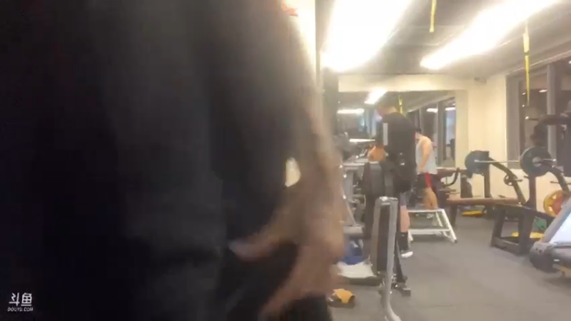 【2021-08-23 19点场】黑人毅：舞蹈男主播