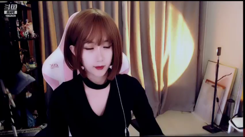 【2021-08-23 20点场】哈尼九：一个默默跳舞的主播
