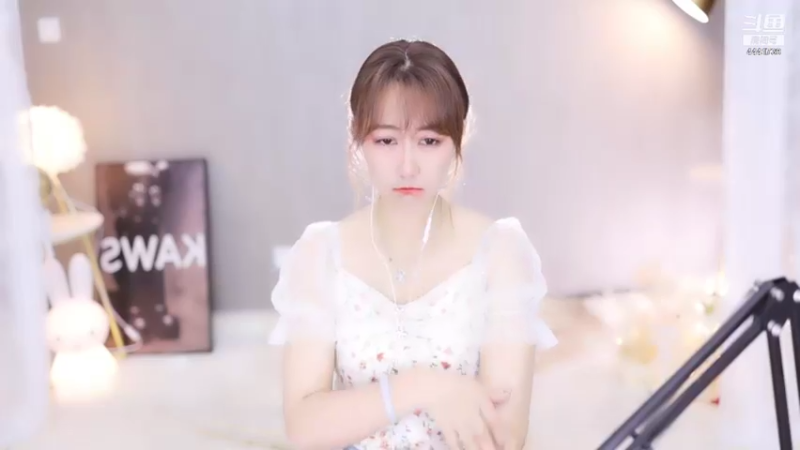 【2021-08-22 21点场】Jue美娘：王者累了 揍小姐姐去