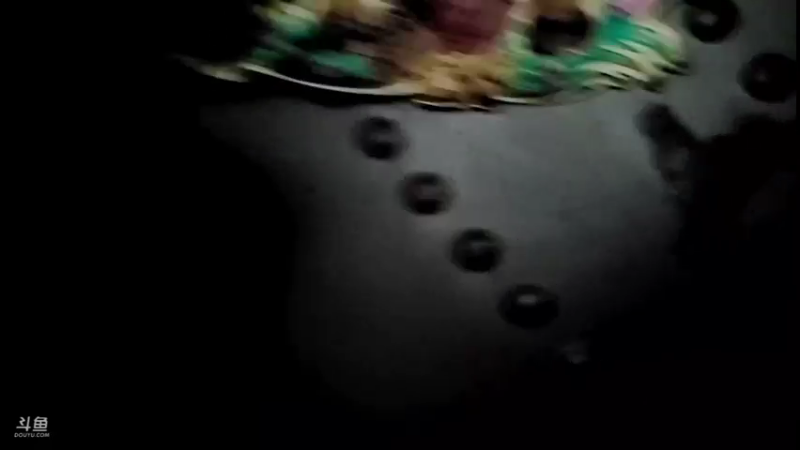 【2021-08-25 20点场】小泰一泰国户外一：我家真的拆迁了。。。