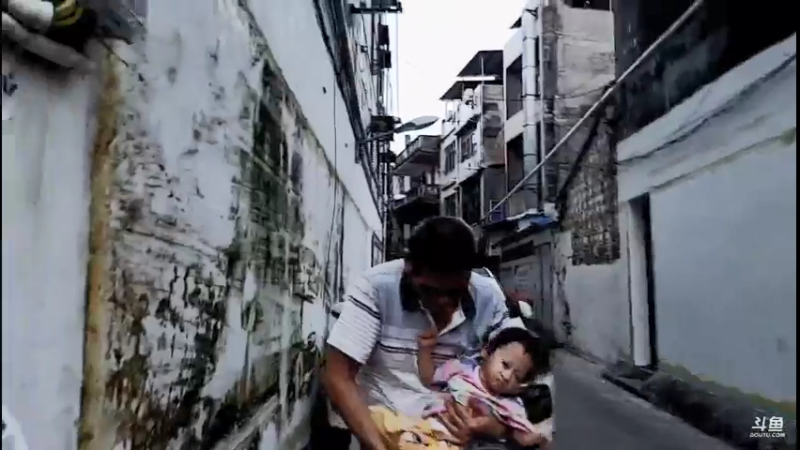【2021-08-25 18点场】小泰一泰国户外一：又拉肚子，跑了7趟