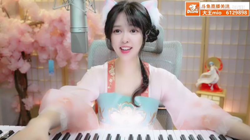 大王mio又唱山楂树之恋了