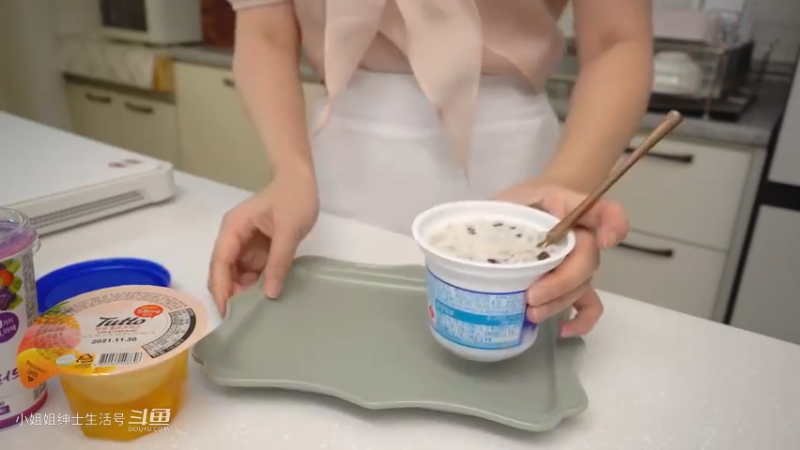 小姐姐 吃播 真香视频 (7)