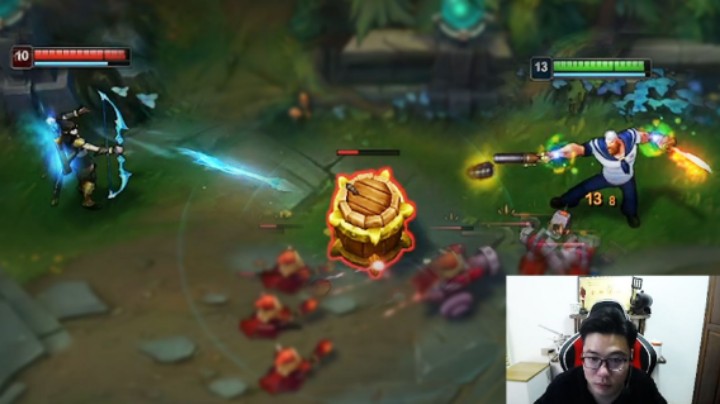 大司马跟寒冰玩拆桶小游戏，两人仿佛踏入世外桃源，其余8人感觉不到他们的存在