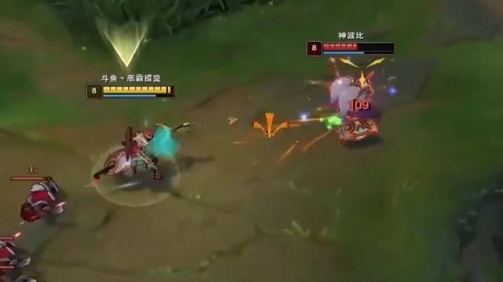 【恶霸提莫】奎因主Q没什么收益的，主W技能每一级都加百分之15的攻速百分之5的移速