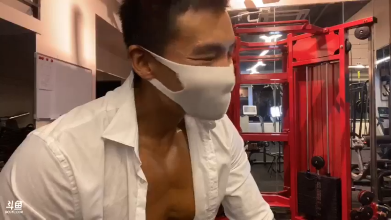 【2021-08-26 23点场】黑人毅：健身舞蹈男主播