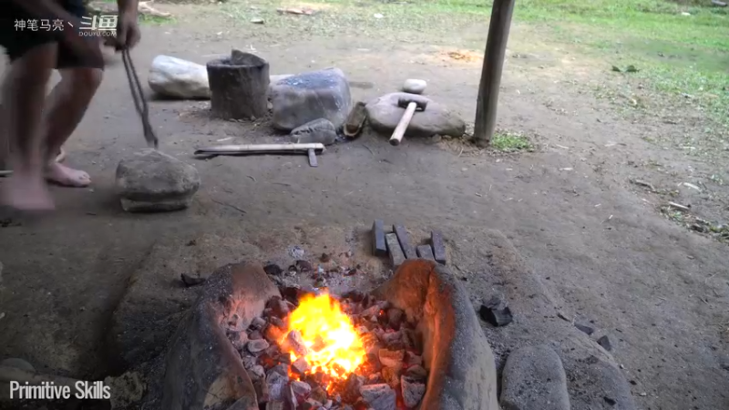 全集更新精剪版(5)新手斧升级E66锻造斧【真人我的世界-空手发展-单人炼铁】