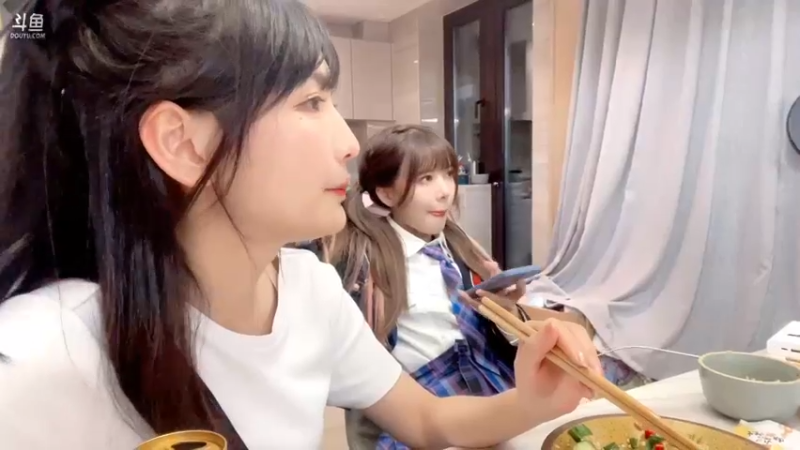 【2021-08-27 21点场】叶知秋Vanessa：叶知秋：五点厨房