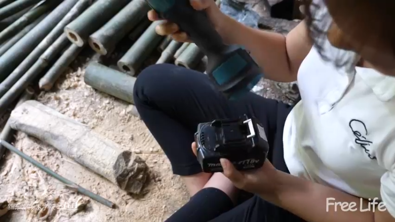 更新1季06自制家具15妹子独自深入荒野隐居修仙,建设世外桃源投个币吧