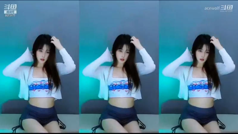 哎呀小白菜呀_《French Kiss》