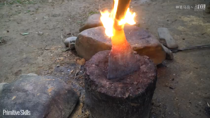 全集更新精剪版(10)E67锻造锄头种植玉米【真人我的世界-空手发展-单人炼铁】