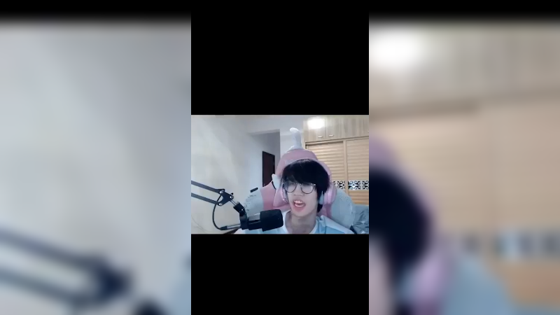 一个暴击打我16 还追还要追