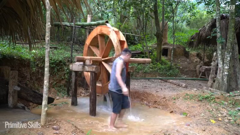 全集更新精剪版(14)E119动力 大水车试用【真人我的世界-空手发展-单人炼铁】