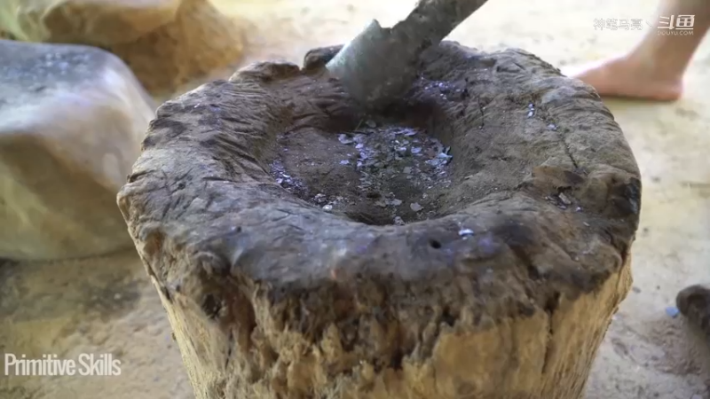 全集更新精剪版(9)E122门前泳池【真人我的世界-空手发展-单人炼铁】