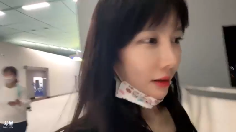 【2021-08-30 19点场】狐狸酱大魔王：北京环球影城的一天
。