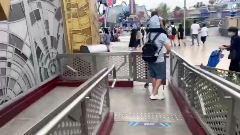 【2021-08-30 17点场】狐狸酱大魔王：北京环球影城的一天
。