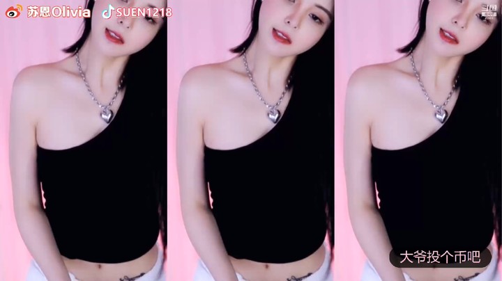 苏恩Olivia_一抹香肩