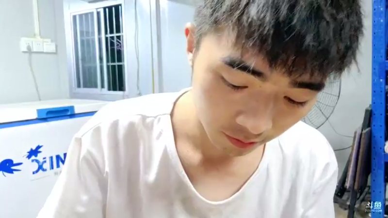 【2021-08-31 21点场】逐梦兄弟：元气满满的一天开始了 5025477