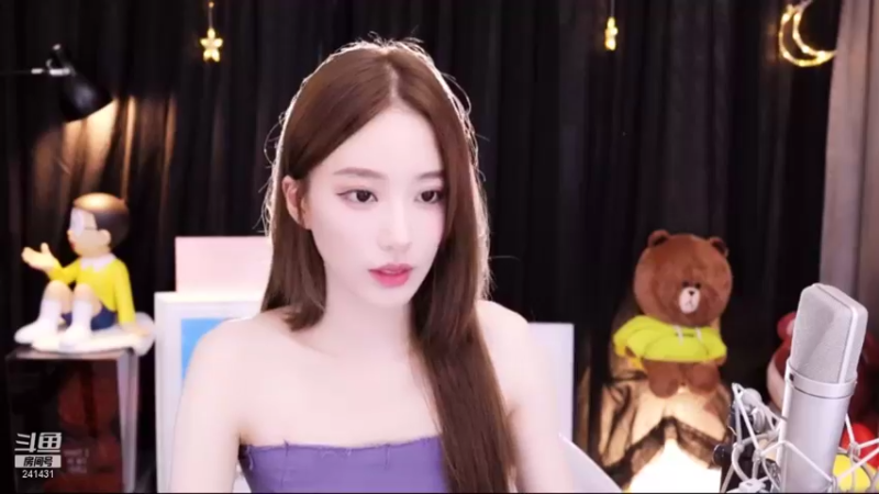 【2021-08-31 20点场】小苏菲：双倍亲亲°游戏天才