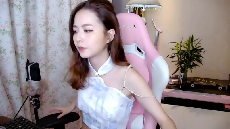 【2021-09-01 16点场】传情小小：月初了，MNG
