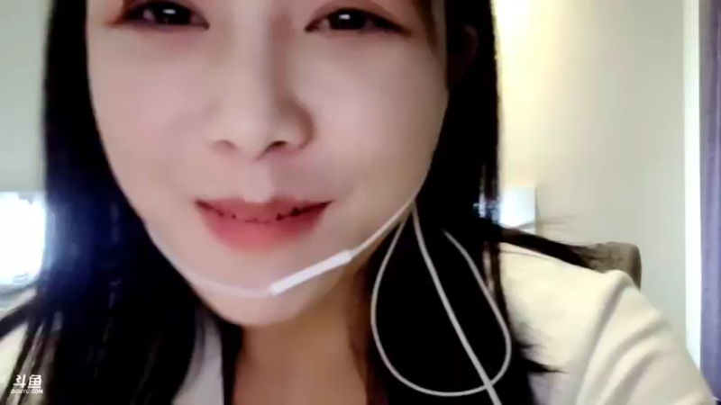 【2021-09-01 00点场】百变姑姑肖淑洁：淑洁:小城市的小日子