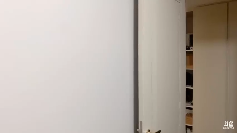 【2021-09-01 17点场】草莓：草莓：被嫂子赶出家门的第十天