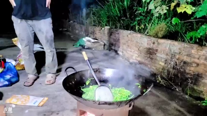 【2021-09-02 19点场】洪湖小肖：一个666卡个牌子！！！