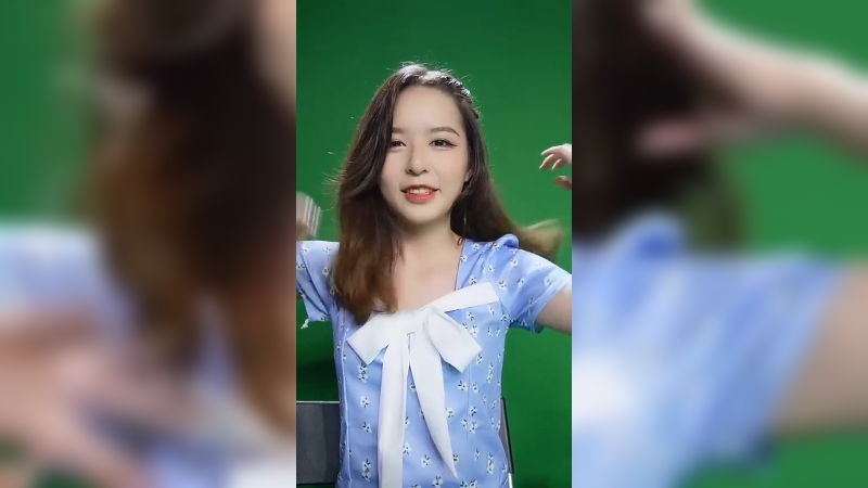 传情小小在不解说的时候在干嘛？