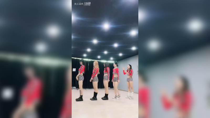 女团跳舞