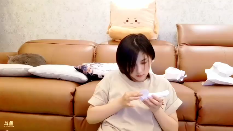 【2021-09-04 20点场】我是唐菲：继续我们的折纸小课堂哟