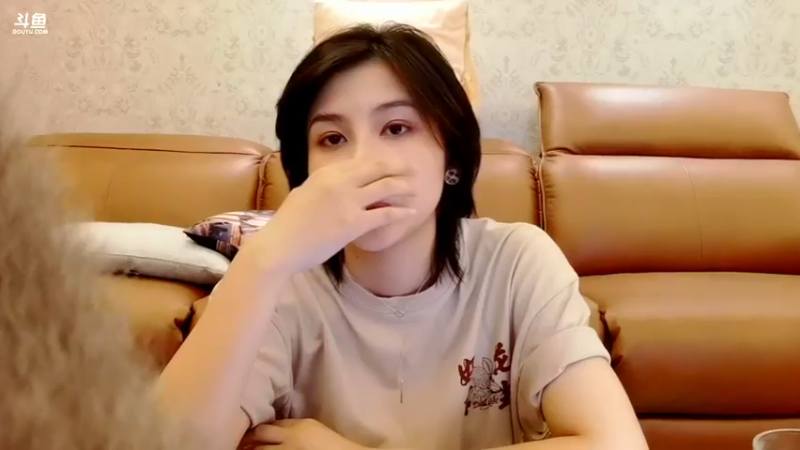 【2021-09-04 18点场】我是唐菲：继续我们的折纸小课堂哟