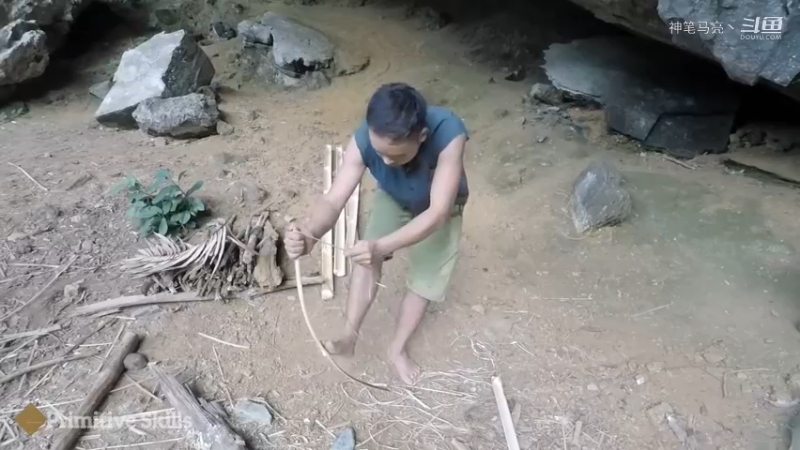 第1季梦开始的地方精剪P7小竹弓技能演示(6)(真人我的世界-空手发展-石器时代)