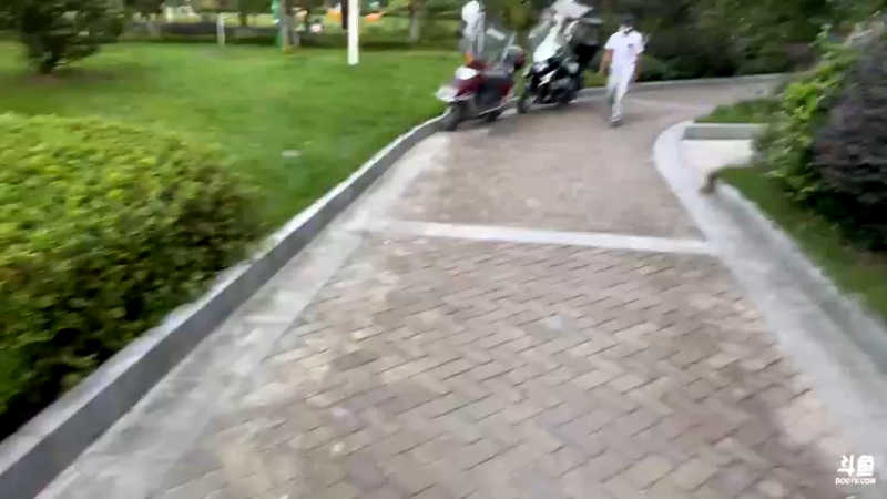 【2021-09-03 17点场】驴酱的冯雨大王：冯雨大王：新人主播，求个关注~