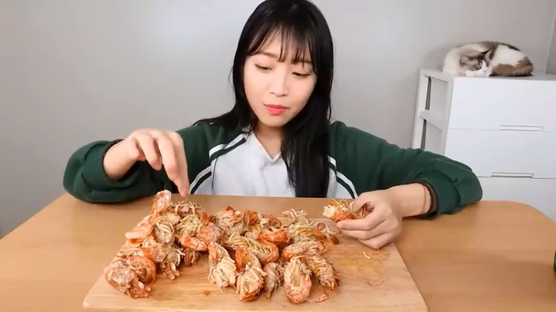 小姐姐速食面挑战(123)
