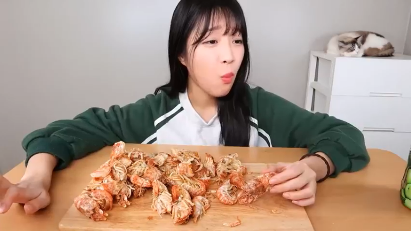小姐姐速食面挑战(126)