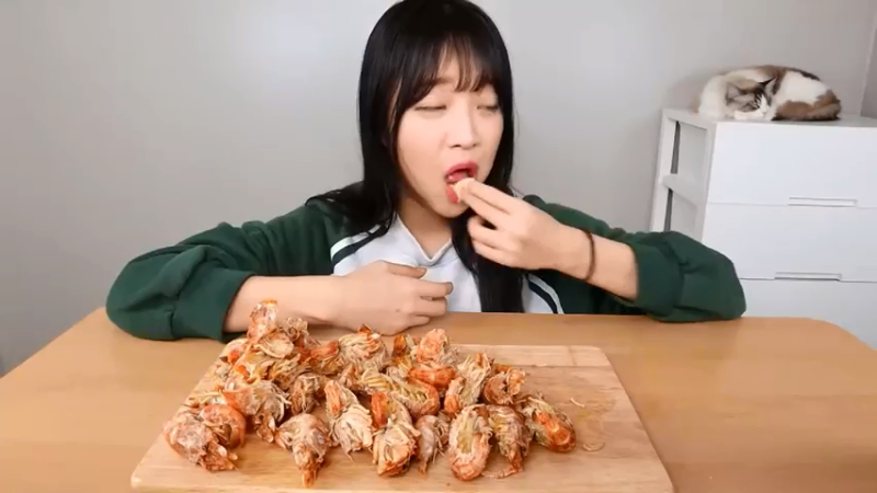 小姐姐速食面挑战(120)