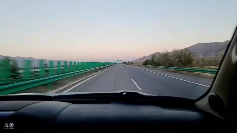 【2021-09-07 07点场】蓝战非OvO：第三天大柴旦翡翠湖～敦煌