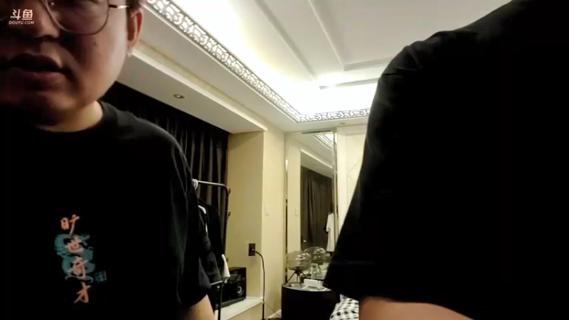 【2021-09-07 22点场】火力堂主：成都吃不辣火锅啥体验！