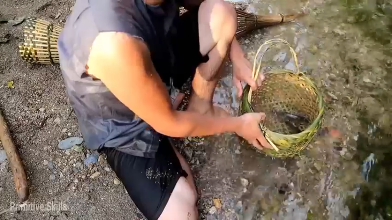 D2季经典T25抓鱼培育9【真人我的世界-空手发展-单人炼铁】