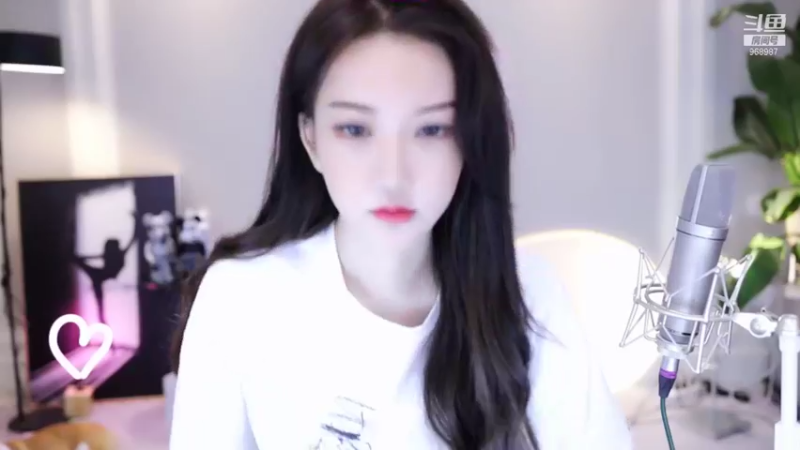 【2021-09-09 20点场】南妹儿呀：感谢哼的超级皇帝9764958