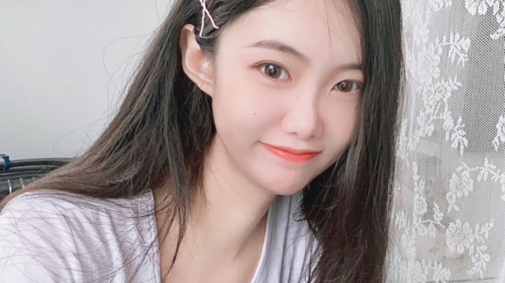 居家风的学生妹？文艺范的小老师？