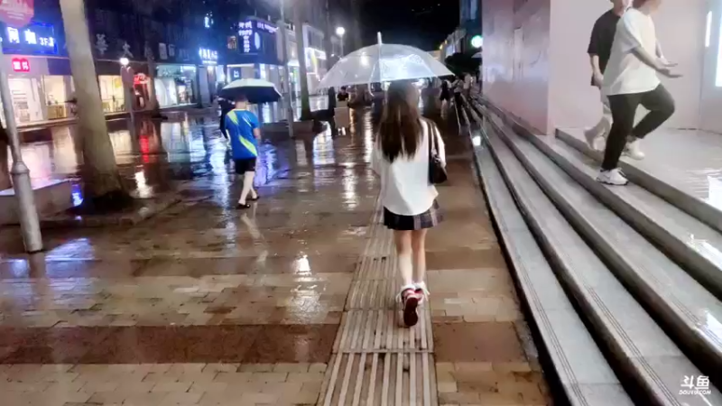 【2021-09-07 19点场】无聊透顶的周扒皮：柳州莉莉弥豆子 6881241