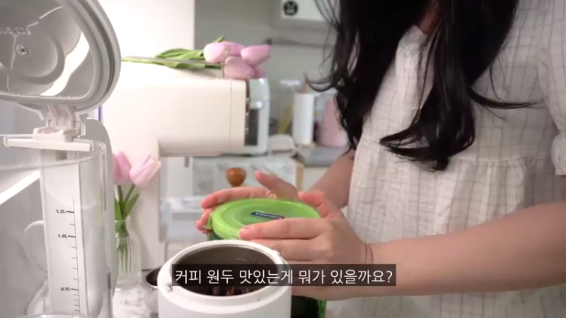 美食餐餐 V☀️ 制作炸鸡紫菜包饭便当，自家的日常，热狗，ROSÉ炒年糕，和男朋友一起逛咖啡厅，豆腐针，卷心菜煎饼，辛奇汤  @宅女 @料理 流水账，你今天吃了