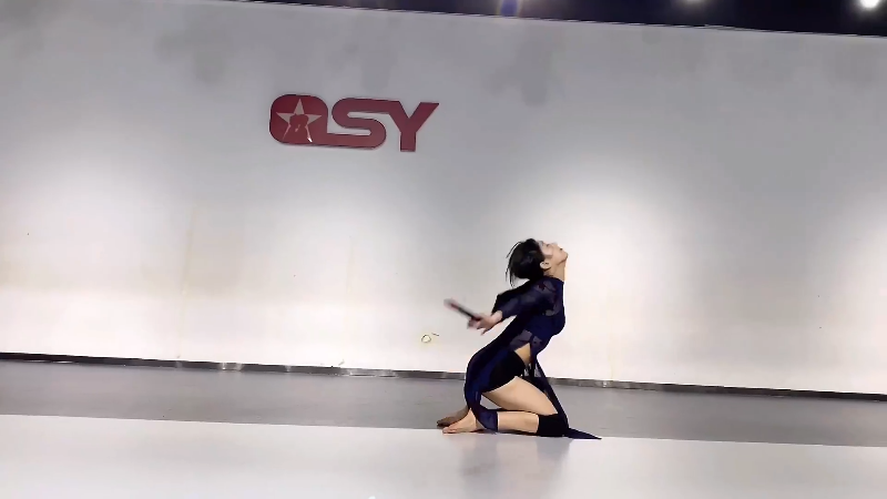 我在斗鱼看沫沫同学丶直播舞蹈